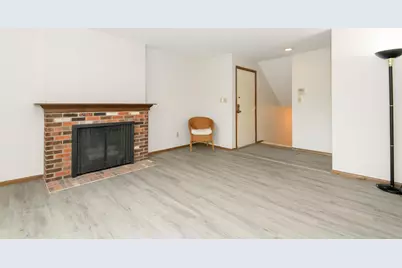 8749 N 72nd St #2, Milwaukee, WI 53223 - Photo 6