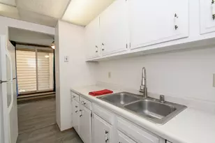 8749 N 72nd St, Milwaukee, WI 53223 - Photo 12
