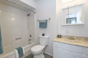 8749 N 72nd St, Milwaukee, WI 53223 - Photo 18