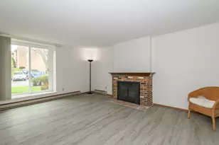 8749 N 72nd St, Milwaukee, WI 53223 - Photo 4