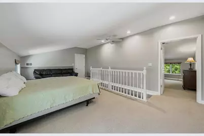 821  Van Slyke Dr, Fontana, WI 53125 - Photo 18