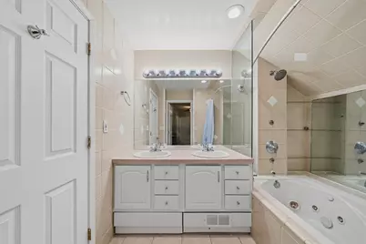 821  Van Slyke Dr, Fontana, WI 53125 - Photo 22