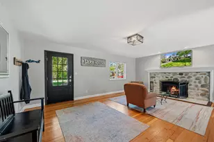 821 Van Slyke Dr, Fontana, WI 53125 - Photo 4
