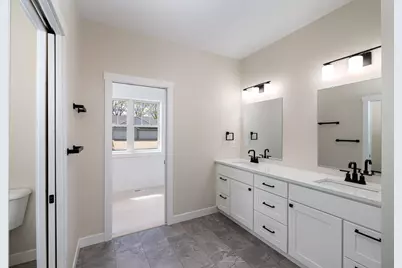 717  Tamarack Trl, Holmen, WI 54636 - Photo 18