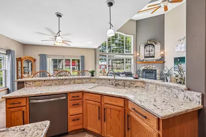238 E Redding Cir, Belgium, WI 53004 - Photo 8