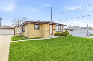 4961 S 24th St, Milwaukee, WI 53221 - Photo 2