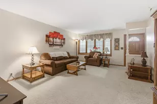 4961 S 24th St, Milwaukee, WI 53221 - Photo 6
