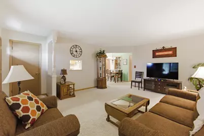 4961 S 24th St, Milwaukee, WI 53221 - Photo 4