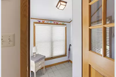 4961 S 24th St, Milwaukee, WI 53221 - Photo 14