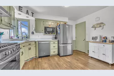 1806 N 12th St, Sheboygan, WI 53081 - Photo 8