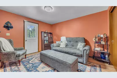 2211 N 37th St, Sheboygan, WI 53083 - Photo 12