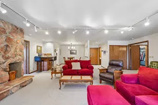 2101 W Good Hope Rd, Glendale, WI 53209 - Photo 6