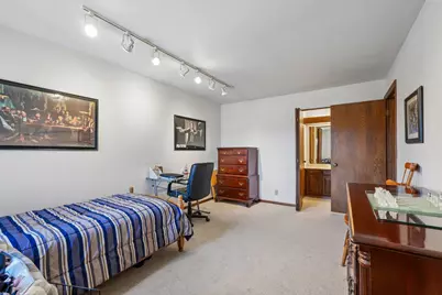 2101 W Good Hope Rd #210, Glendale, WI 53209 - Photo 18