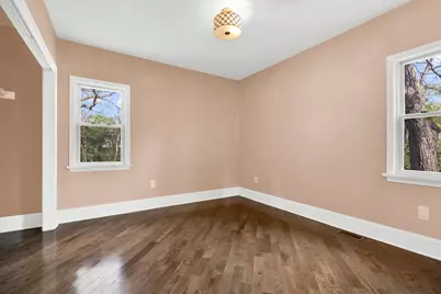 5075 S 35th St, Greenfield, WI 53221 - Photo 18