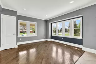 5075 S 35th St, Greenfield, WI 53221 - Photo 10