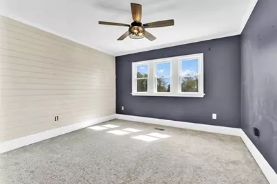 5075 S 35th St, Greenfield, WI 53221 - Photo 24