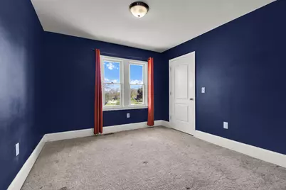 5075 S 35th St, Greenfield, WI 53221 - Photo 22