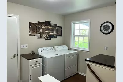 10155 W Oakwood Rd, Franklin, WI 53132 - Photo 18