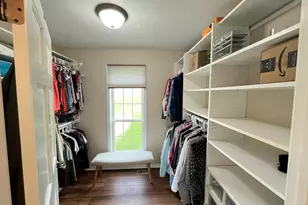 10155 W Oakwood Rd, Franklin, WI 53132 - Photo 16