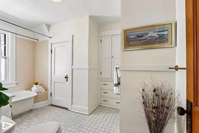 1901 E Elmdale Ct, Shorewood, WI 53211 - Photo 24