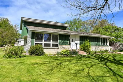 6093  Thornapple Dr, Greendale, WI 53129 - Photo 34