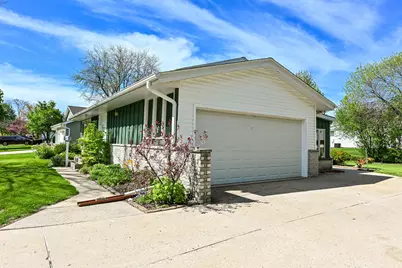 6093  Thornapple Dr, Greendale, WI 53129 - Photo 30