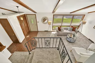 6093 Thornapple Dr, Greendale, WI 53129 - Photo 20