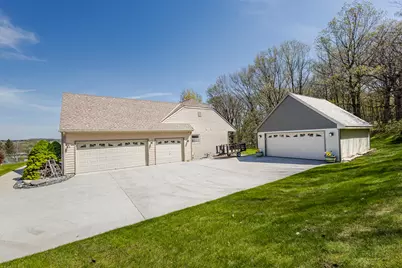20805 W Windsor Dr, New Berlin, WI 53146 - Photo 2