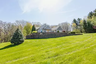 20805 W Windsor Dr, New Berlin, WI 53146 - Photo 6