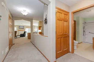 20805 W Windsor Dr, New Berlin, WI 53146 - Photo 42