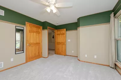 20805 W Windsor Dr, New Berlin, WI 53146 - Photo 40