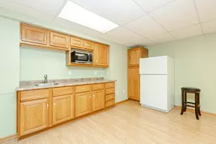 20805 W Windsor Dr, New Berlin, WI 53146 - Photo 48