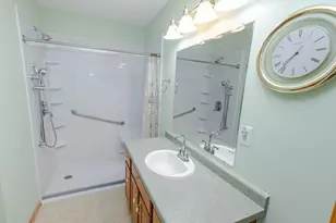 20805 W Windsor Dr, New Berlin, WI 53146 - Photo 34