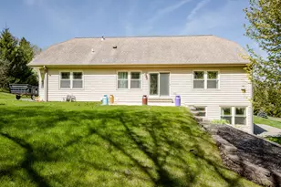 20805 W Windsor Dr, New Berlin, WI 53146 - Photo 66