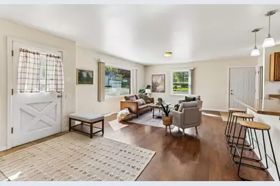 721 W Madison St, Lake Mills, WI 53551 - Photo 6