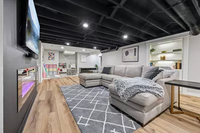 S45W25740  Red Oak Ct, Waukesha, WI 53189 - Photo 20