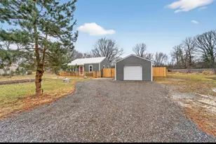 31204 71st St, Salem Lakes, WI 53168 - Photo 2