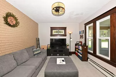 121 W Washington Ave, Hartford, WI 53027 - Photo 12