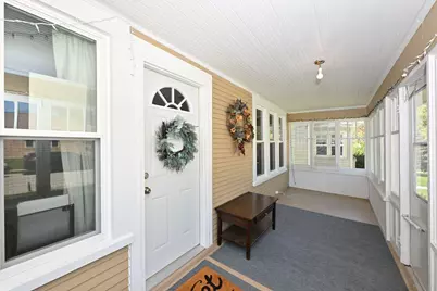 121 W Washington Ave, Hartford, WI 53027 - Photo 2