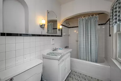 2941 N 72 St, Milwaukee, WI 53210 - Photo 18