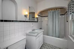 2941 N 72nd St, Milwaukee, WI 53210 - Photo 18