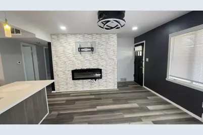 5277 N 51st Blvd, Milwaukee, WI 53218 - Photo 6
