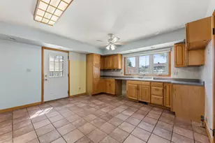 3842 S 77th St, Milwaukee, WI 53220 - Photo 4