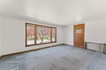 3842 S 77th St, Milwaukee, WI 53220 - Photo 10
