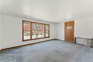 3842 S 77th St, Milwaukee, WI 53220 - Photo 10