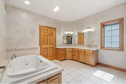 7636  Fairway Ln, Farmington, WI 53090 - Photo 32