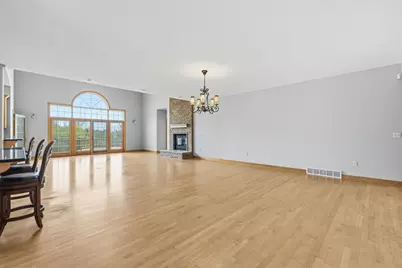 7636  Fairway Ln, Farmington, WI 53090 - Photo 16