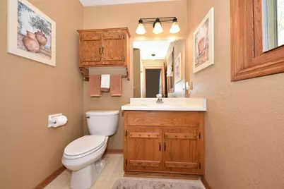 W154N7712  Pheasant Ln, Menomonee Falls, WI 53051 - Photo 12