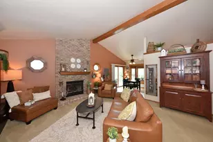 W154N7712 Pheasant Ln, Menomonee Falls, WI 53051 - Photo 2