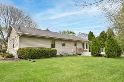 W154N7712  Pheasant Ln, Menomonee Falls, WI 53051 - Photo 22
